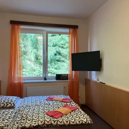 Novohradky 22 Appartamento *